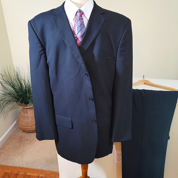 Lineage | Milan Tailored Made Suit | New York - Picture 6 of 16